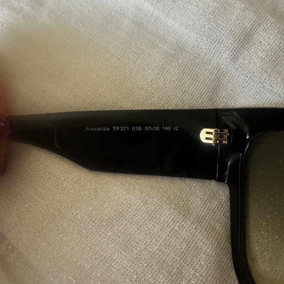 Tom ford sunglasses - Anoushka
